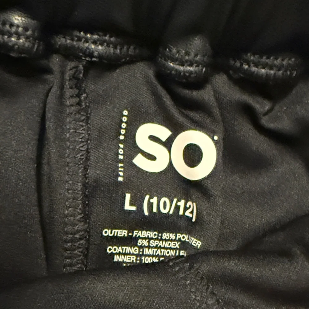 Adorable Black Faux Leather Mini Skort - Picture 3 of 4